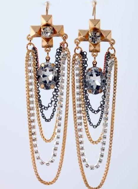 新品 ゴスロリ姫系アンティーク調ゴシック十字架ストーンピアス < 女性アクセサリー/時計  新品 ゴスロリ姫系アンティーク調ゴシック十字架ストーンピアス < 女性アクセサリー/時計の