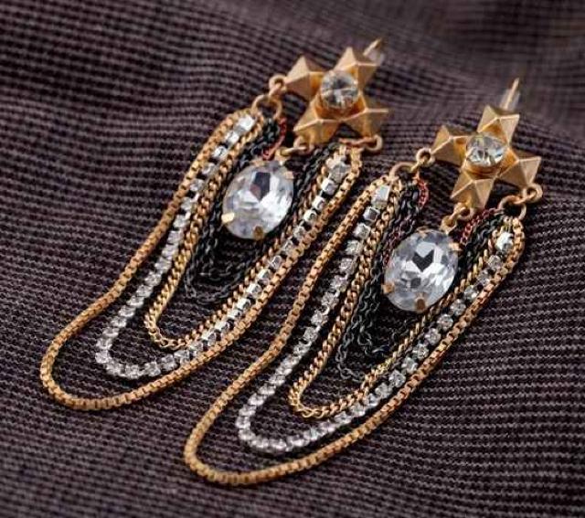 新品 ゴスロリ姫系アンティーク調ゴシック十字架ストーンピアス < 女性アクセサリー/時計  新品 ゴスロリ姫系アンティーク調ゴシック十字架ストーンピアス < 女性アクセサリー/時計の