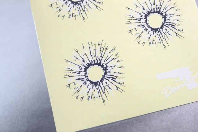 弾丸で打ち抜かれた跡が★銃弾痕ステッカー★ < 自動車/バイク 弾丸で打ち抜かれた跡が★銃弾痕ステッカー★ < 自動車/バイク