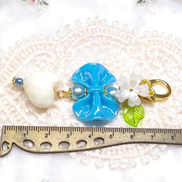 ハンドメイド☆キーホルダー☆リボンとハート☆水色 < 女性ファッション  ハンドメイド☆キーホルダー☆リボンとハート☆水色 < 女性ファッションの