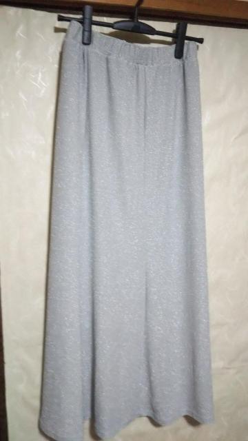 未使用新品タグ付き FREAK'S STORE フリークスストア ストレッチラメスカート シルバー ライトグレー  フリーサイズ < ブランド  未使用新品タグ付き FREAK'S STORE フリークスストア ストレッチラメスカート シルバー ライトグレー  フリーサイズ < ブランドの