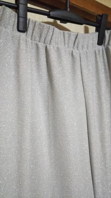 未使用新品タグ付き FREAK'S STORE フリークスストア ストレッチラメスカート シルバー ライトグレー  フリーサイズ < ブランド  未使用新品タグ付き FREAK'S STORE フリークスストア ストレッチラメスカート シルバー ライトグレー  フリーサイズ < ブランドの