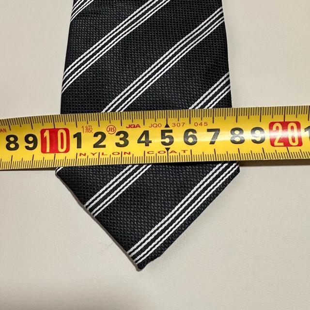 �����i�yFEMMIO VALENTINO�z�X�g���C�v�� �l�N�^�C �� �j���t�@�b�V������ 