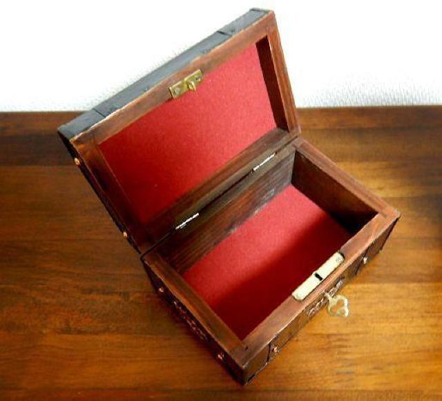 ◆小物入れ ポーランド 宝箱 中古品 < ホビー  ◆小物入れ ポーランド 宝箱 中古品 < ホビーの