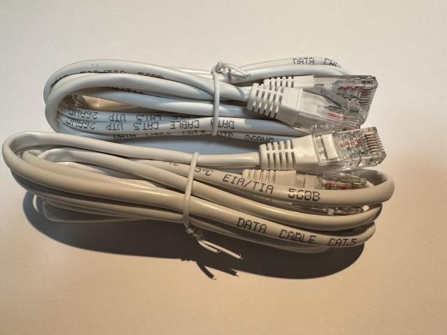 ■CAT5 LANケーブル 1m 2本 ホワイト < PC本体/周辺機器  ■CAT5 LANケーブル 1m 2本 ホワイト  < PC本体/周辺機器の