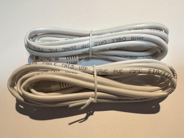 ■CAT5 LANケーブル 1m 2本 ホワイト < PC本体/周辺機器  ■CAT5 LANケーブル 1m 2本 ホワイト < PC本体/周辺機器の
