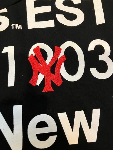 ニューヨーク・ヤンキース 総柄Tシャツ 大きいsize2XL used美品 < 男性ファッション  ニューヨーク・ヤンキース 総柄Tシャツ 大きいsize2XL used美品 < 男性ファッションの