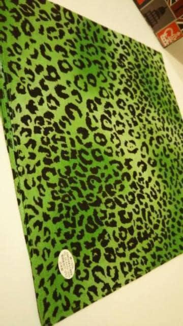 Vio_iqEBlack/Green   t@bV 