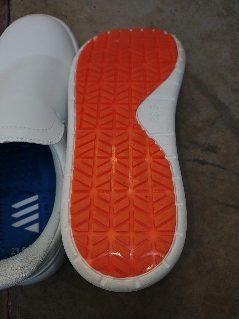 コックシューズ 白 ワークマン 23.5EEE 滑りにくい ほぼ未使用 < 女性ファッション コックシューズ 白 ワークマン 23.5EEE 滑りにくい ほぼ未使用 < 女性ファッションの