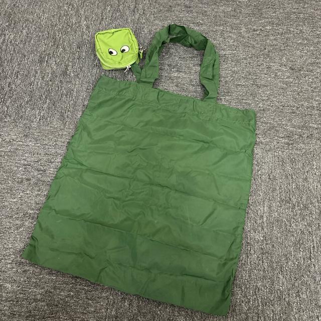  UNIQLO jN ANYA HINDMARCH GRobO  uh 