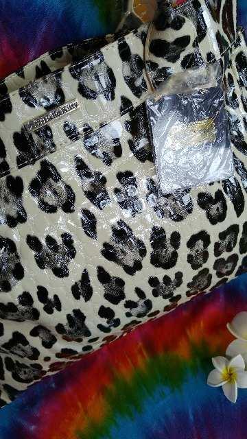 高級クロコ型押&レオパ豹柄★デカトートバッグ★キティ < 女性ファッション  高級クロコ型押&レオパ豹柄★デカトートバッグ★キティ < 女性ファッションの