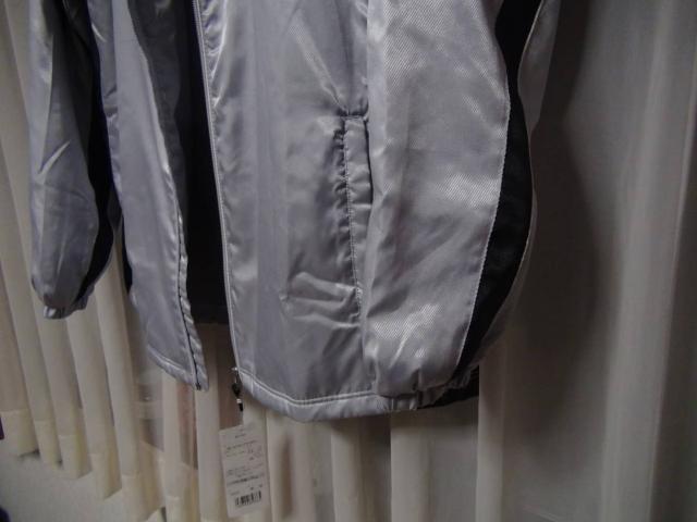 チャンピオンのジャンパー(XO)シルバー新品タグ付き!。 < ブランド チャンピオンのジャンパー(XO)シルバー新品タグ付き!。 < ブランドの