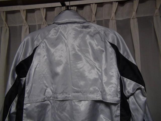 チャンピオンのジャンパー(XO)シルバー新品タグ付き!。 < ブランド チャンピオンのジャンパー(XO)シルバー新品タグ付き!。 < ブランドの