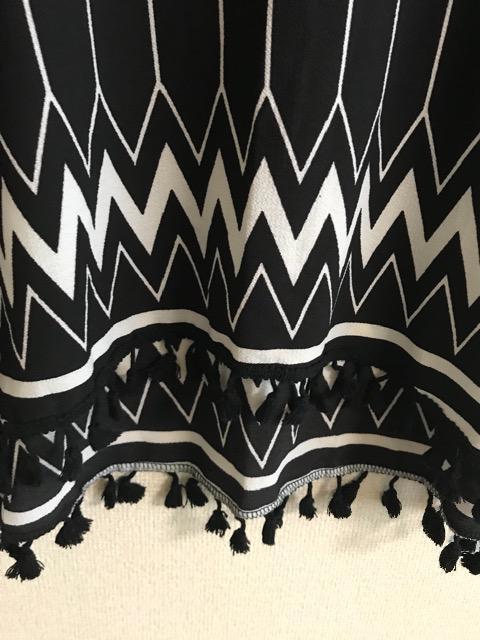 新品大きめの薄手ドルマン袖柄模様 < 女性ファッション  新品大きめの薄手ドルマン袖柄模様 < 女性ファッションの