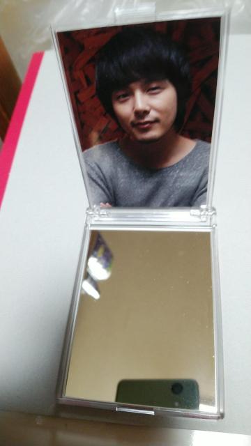 ☆パク・ヨンハ☆写真入り□型コンパクトミラー < タレントグッズ  ☆パク・ヨンハ☆写真入り□型コンパクトミラー < タレントグッズの