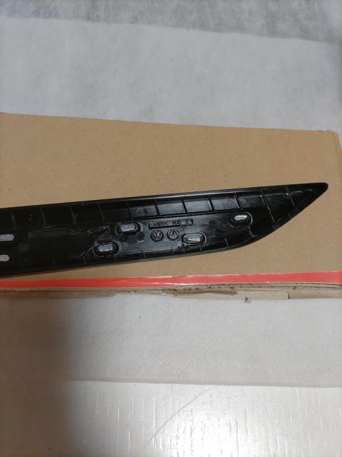 ※フォルクスワーゲン「純正フェンダーエンブレム」品番5H0853688N/L < 自動車/バイク ※フォルクスワーゲン「純正フェンダーエンブレム」品番5H0853688N/L < 自動車/バイク