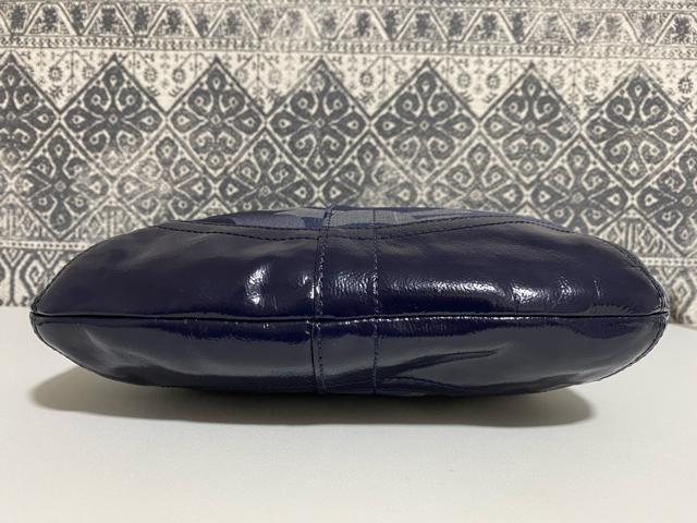【美品】COACH コーチ F19820 シグネチャー ワンショルダーバッグ < ブランド  【美品】COACH コーチ F19820 シグネチャー ワンショルダーバッグ < ブランドの