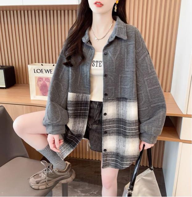 エンボス加工 英字柄 起毛素材チェック柄切り替え 前開きシャツ グレー 大きいサイズ < 女性ファッション エンボス加工 英字柄 起毛素材チェック柄切り替え 前開きシャツ グレー 大きいサイズ < 女性ファッションの