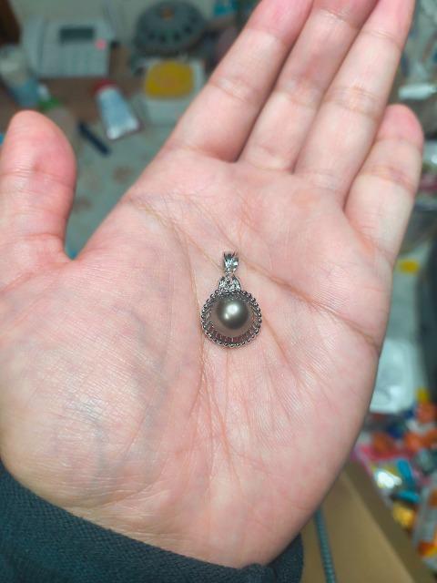 pt900黒蝶真珠さんペンダントトップA < 女性アクセサリー/時計 pt900黒蝶真珠さんペンダントトップA < 女性アクセサリー/時計の