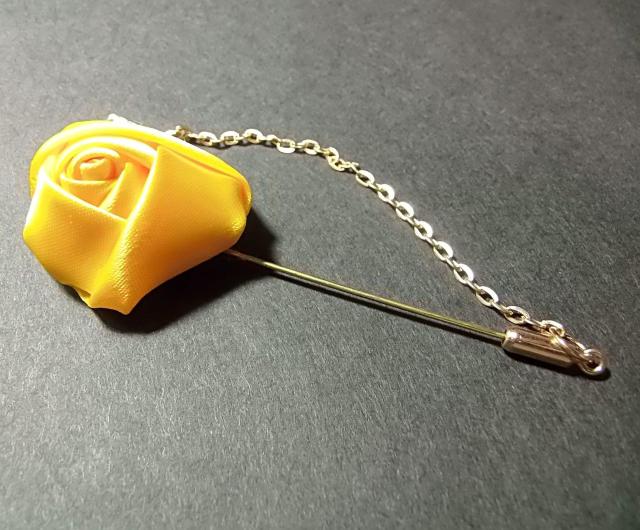 送料無料 バラ 薔薇 チェーン付き ラペルピン コサージュ 黄色 ローズ < 男性アクセサリー/時計 送料無料 バラ 薔薇 チェーン付き ラペルピン コサージュ 黄色 ローズ < 男性アクセサリー/時計の