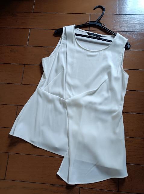 ZARA BASIC★定価4000円新品タグ付き★ノースリーブトップス★素敵な白★キレイ★送料無料★ < 女性ファッション ZARA BASIC★定価4000円新品タグ付き★ノースリーブトップス★素敵な白★キレイ★送料無料★ < 女性ファッションの