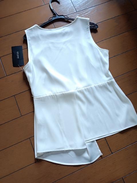 ZARA BASIC★定価4000円新品タグ付き★ノースリーブトップス★素敵な白★キレイ★送料無料★ < 女性ファッション ZARA BASIC★定価4000円新品タグ付き★ノースリーブトップス★素敵な白★キレイ★送料無料★ < 女性ファッションの