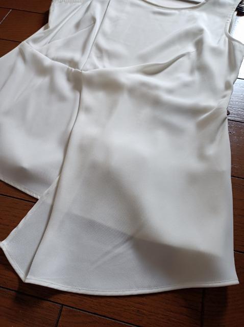 ZARA BASIC★定価4000円新品タグ付き★ノースリーブトップス★素敵な白★キレイ★送料無料★ < 女性ファッション ZARA BASIC★定価4000円新品タグ付き★ノースリーブトップス★素敵な白★キレイ★送料無料★ < 女性ファッションの