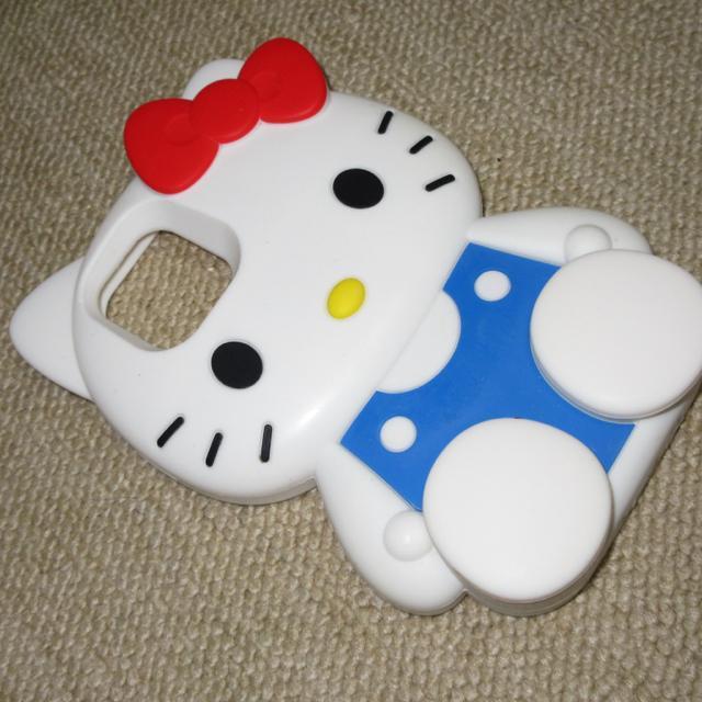 未使用☆ハローキティ*iPhone12/12proシリコンケース*スタンド式 < 家電/AV 未使用☆ハローキティ*iPhone12/12proシリコンケース*スタンド式 < 家電/AVの