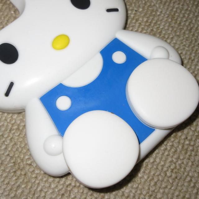 未使用☆ハローキティ*iPhone12/12proシリコンケース*スタンド式 < 家電/AV 未使用☆ハローキティ*iPhone12/12proシリコンケース*スタンド式 < 家電/AVの