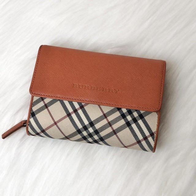 【美品】BURBERRY バーバリー 三つ折り財布 折り財布 オレンジ キャンバス レザー < ブランド 【美品】BURBERRY バーバリー 三つ折り財布 折り財布 オレンジ キャンバス レザー < ブランドの