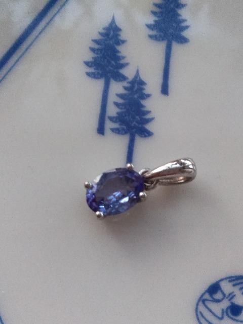 タンザナイトペンダントトップ★925 中古美品 < 女性アクセサリー/時計 タンザナイトペンダントトップ★925 中古美品 < 女性アクセサリー/時計の