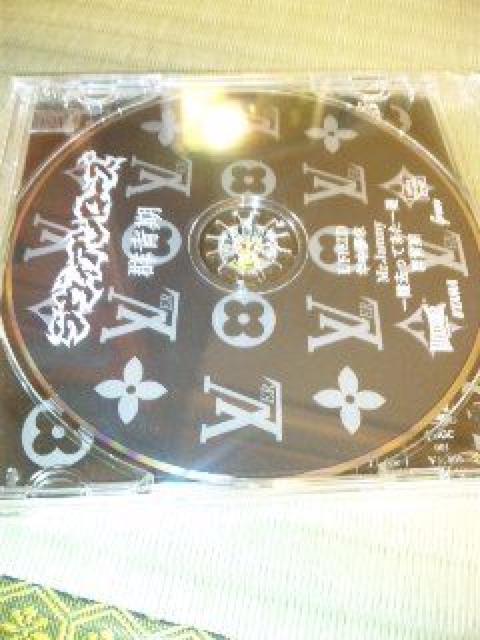 CDBA[Y/Q т  CD/DVD/rfI 