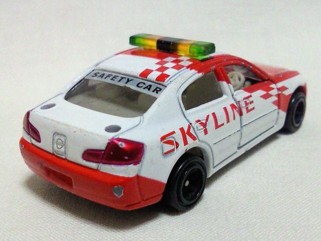 絶版トミカ23 スカイライン セーフティカー < ホビー  絶版トミカ23 スカイライン セーフティカー < ホビーの