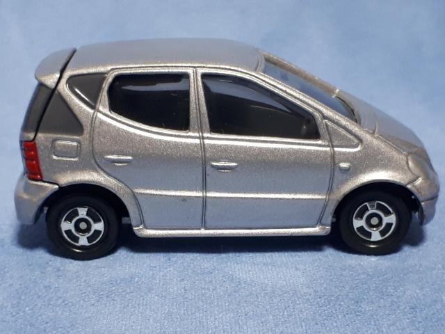 絶版トミカNo.107 メルセデスベンツAクラス < ホビー  絶版トミカNo.107 メルセデスベンツAクラス < ホビーの