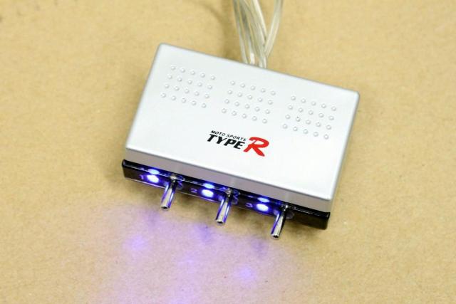 トグルスイッチ 3連 12V シルバー 銀色 シガーソケット < 自動車/バイク トグルスイッチ 3連 12V シルバー 銀色 シガーソケット < 自動車/バイク