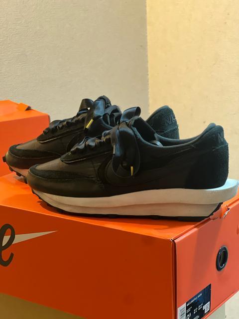 sacai  uh 