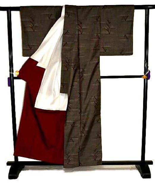 【最高峰】新品同様 本場大島紬【都喜ヱ門】 おとめ心 金ラベル 証紙付 小紋 身丈157.5cm 裄丈63cm T3488 < 女性ファッション  【最高峰】新品同様 本場大島紬【都喜ヱ門】 おとめ心 金ラベル 証紙付 小紋 身丈157.5cm 裄丈63cm T3488 < 女性ファッションの