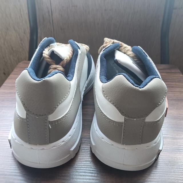 新品 25cm 男女兼用 スニーカー ホワイト シューズ 靴 メンズ カジュアル < 女性ファッション  新品 25cm 男女兼用 スニーカー ホワイト シューズ 靴 メンズ カジュアル < 女性ファッションの