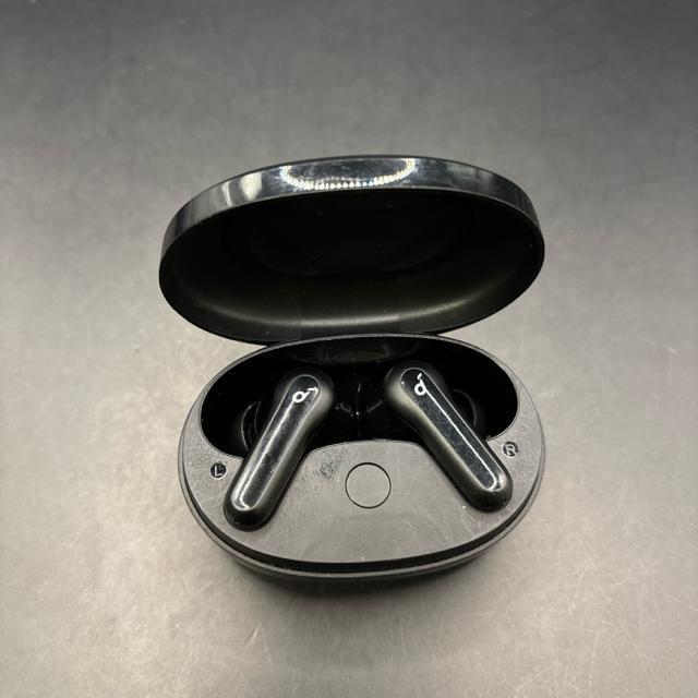 ���� Soundcore Life P2 Mini ���C�����X�C���z�� �u���b�N �� �Ɠd/AV�� 