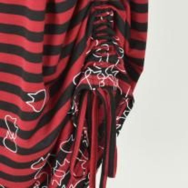 mintNeko・ネコ&ボーダー柄変形ロングスカート。レッド < ブランド mintNeko・ネコ&ボーダー柄変形ロングスカート。レッド < ブランドの