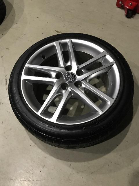 200系アスリート アニバーサリーエディション純正ホイールタイヤ < 自動車/バイク 200系アスリート アニバーサリーエディション純正ホイールタイヤ < 自動車/バイク