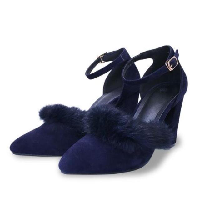 可愛い♪リアルファー アンクルベルト ブロックヒール パンプス 靴◆ネイビー◆約23cm〜約23.5cm < 女性ファッション  可愛い♪リアルファー アンクルベルト ブロックヒール パンプス 靴◆ネイビー◆約23cm〜約23.5cm < 女性ファッションの