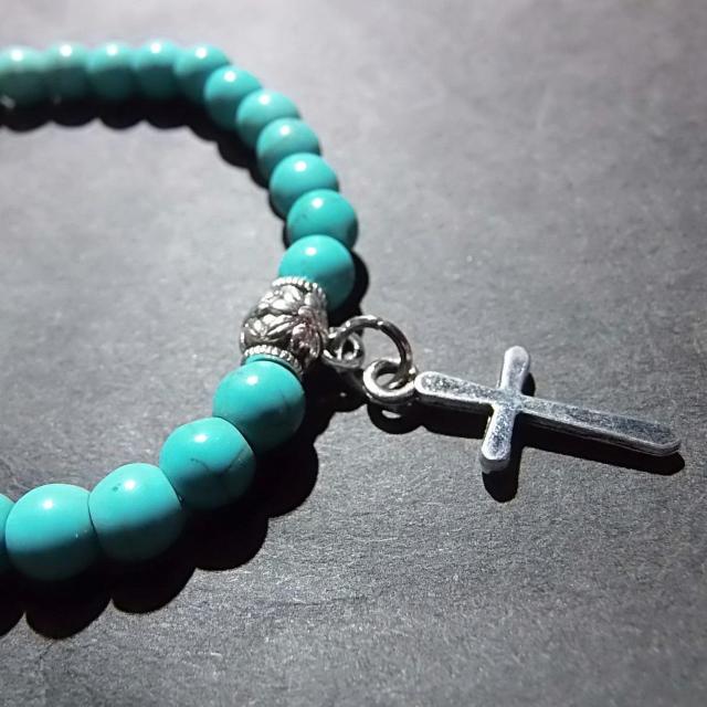 十字架 クロスモチーフ 天然石 ターコイズブルー ビーズ ブレスレット 数珠 < 男性アクセサリー/時計 十字架 クロスモチーフ 天然石 ターコイズブルー ビーズ ブレスレット 数珠 < 男性アクセサリー/時計の