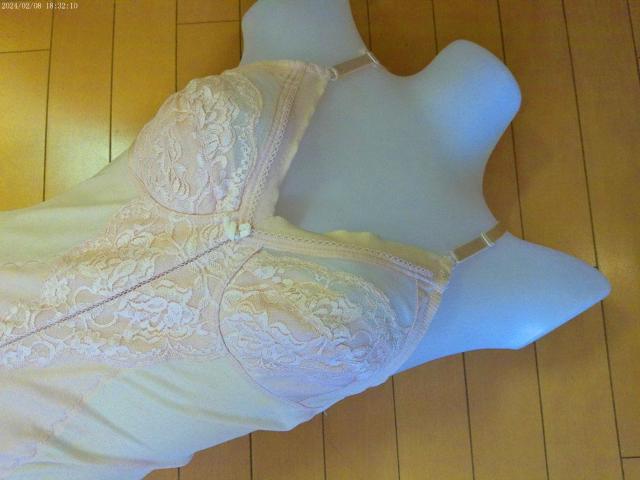 ԕ[X{fB[X[cA_[VTTCY@