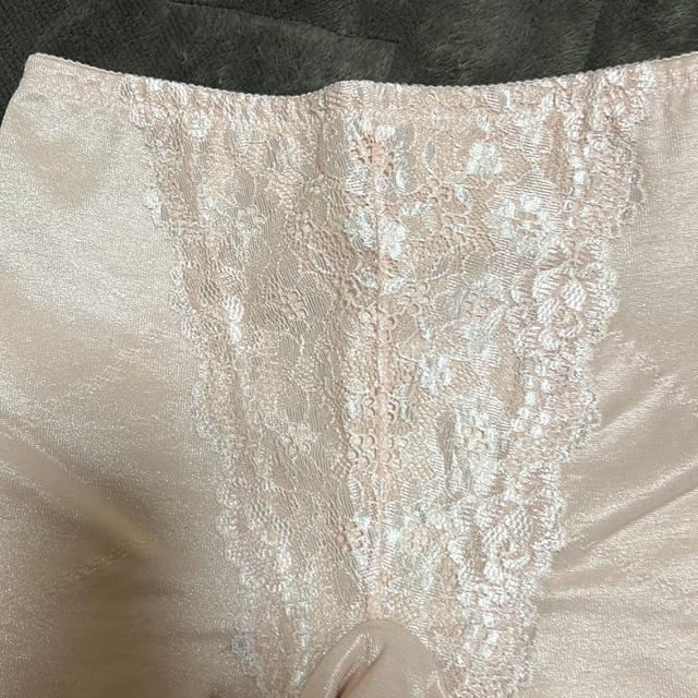 ☆☆☆タンス整理品 衣類 おまとめOK ホームクリーニング済み ピンク系 ガードル Mサイズ < 女性ファッション  ☆☆☆タンス整理品 衣類 おまとめOK ホームクリーニング済み ピンク系 ガードル Mサイズ < 女性ファッションの