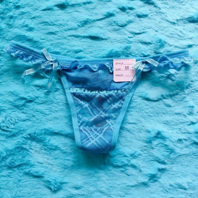 エロカワッ。。。肌魅せッ。。透けレースTバック。。。パンティー。。。ショーツ。。。水色。。 < 女性ファッション  エロカワッ。。。肌魅せッ。。透けレースTバック。。。パンティー。。。ショーツ。。。水色。。  < 女性ファッションの