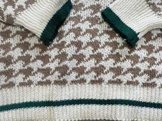 レトロ 千鳥チェック ニットセーター キャメル < 女性ファッション レトロ 千鳥チェック ニットセーター キャメル < 女性ファッションの