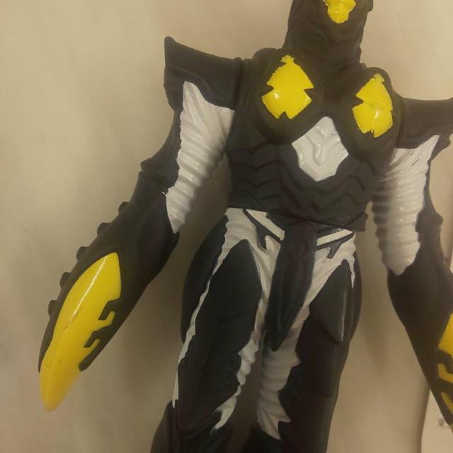 ウルトラ怪獣500 ハイパーゼットン ライブサイン付 < ホビー  ウルトラ怪獣500 ハイパーゼットン ライブサイン付 < ホビーの