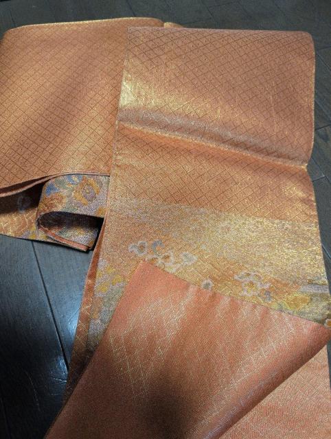 美品、六通の袋帯、光沢ありオレンジ系に柄 < 女性ファッション  美品、六通の袋帯、光沢ありオレンジ系に柄 < 女性ファッションの