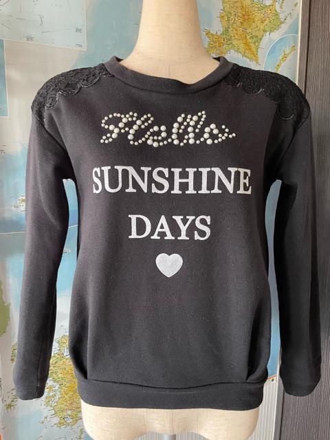 TRALALAトゥララ Sunshine Daysトレーナー スウェットブラック < ブランド TRALALAトゥララ Sunshine Daysトレーナー スウェットブラック < ブランドの
